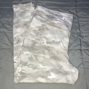 Plus Spaulding yoga pants